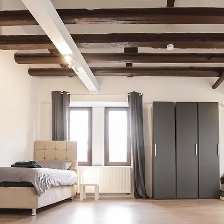 9 Trennfurt Apartment *
